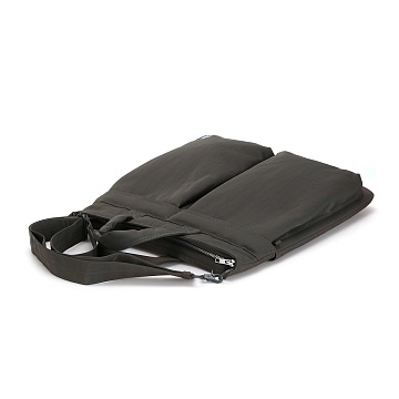 Essential Titan Helmet Bag