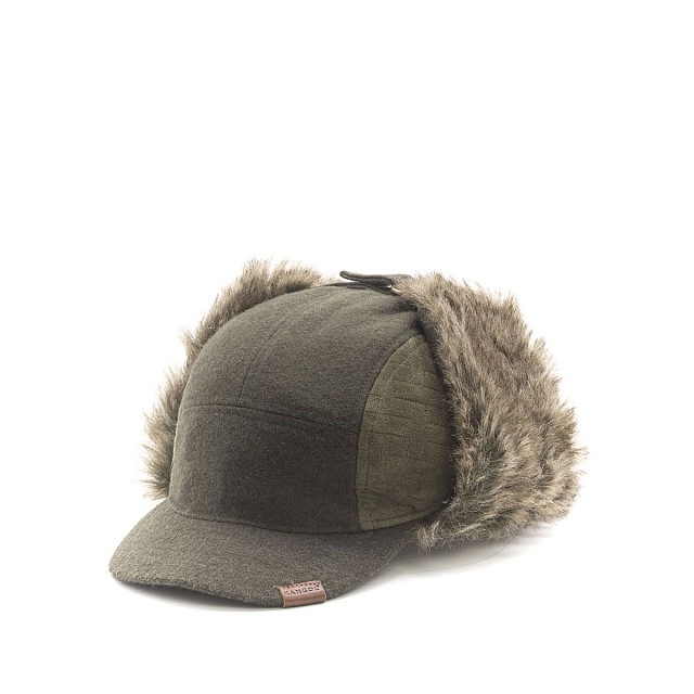 Quilted panel trapper