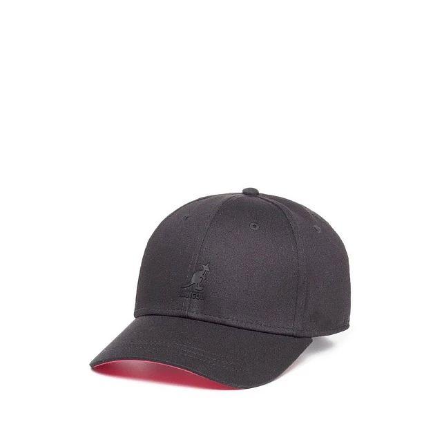 Stretch fit baseball