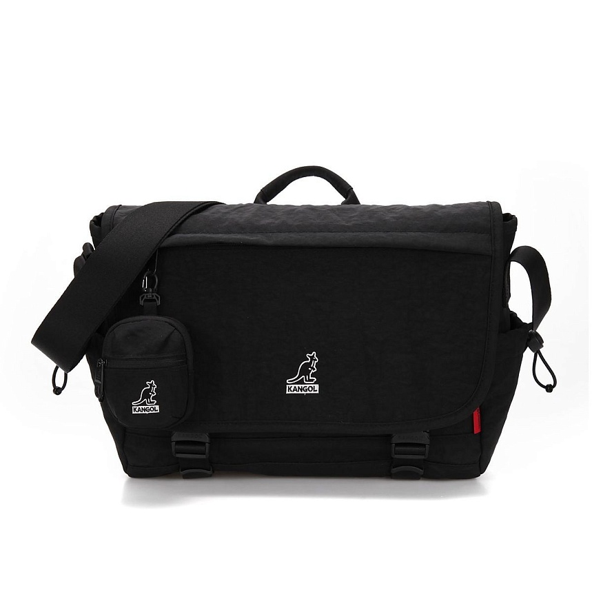 Core light messenger bag